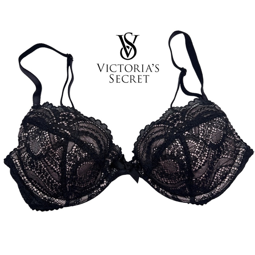 Victoria’s Secret Black Lace Underwire Bra – Customizable Padding Pockets – 34C
